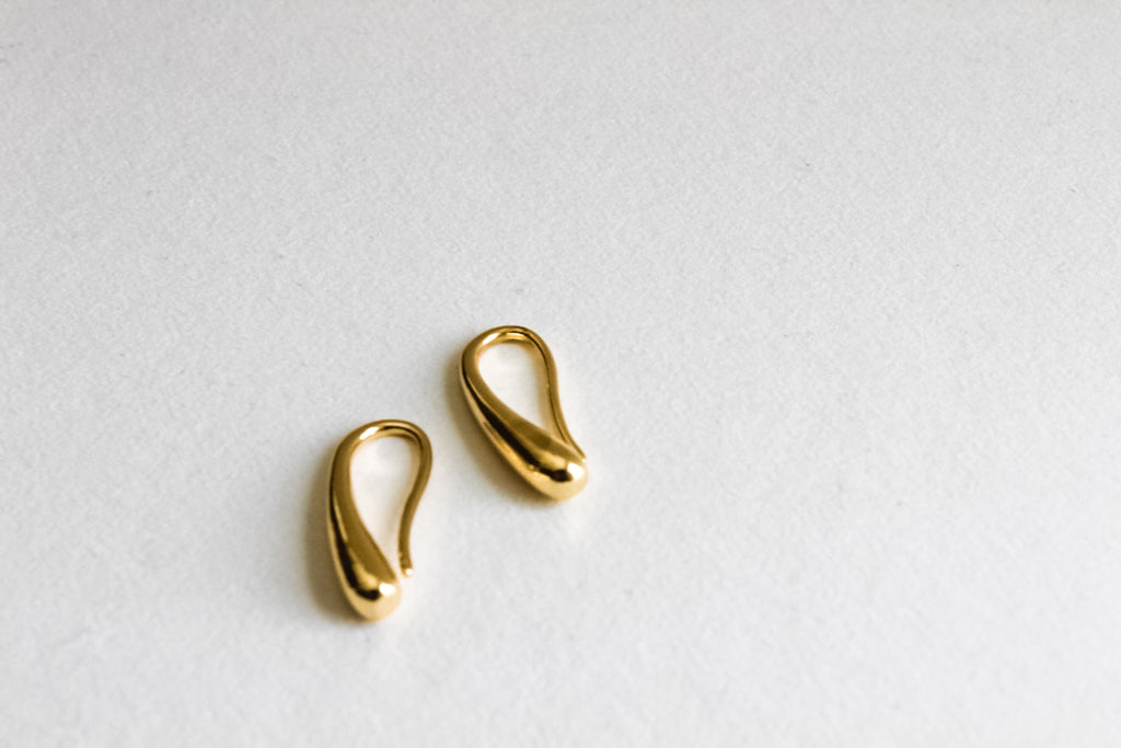 gold mini drop earrings