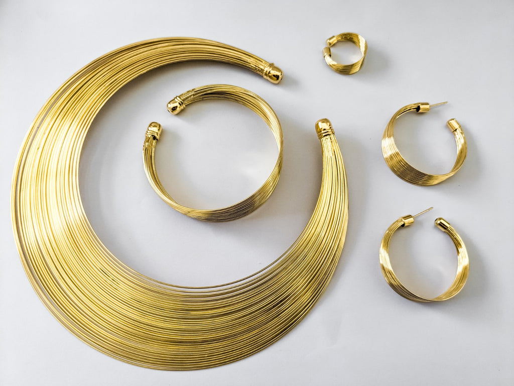 gold wire necklace and earring set